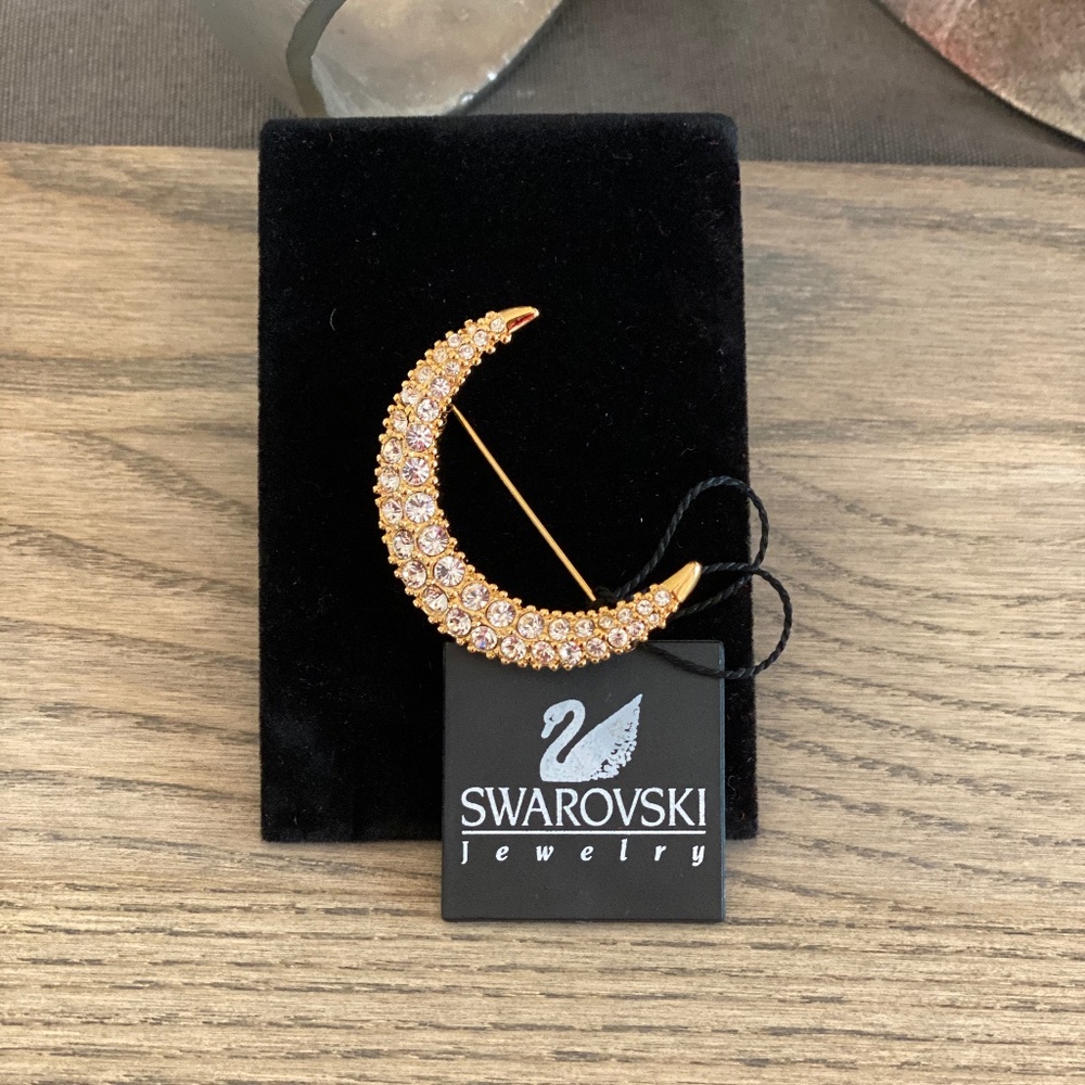 NWT Vintage SWAROVSKI Gold Tone Crescent Moon Pin